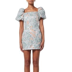 NEW Elliatt puff sleeve dress, size Large (6-8)